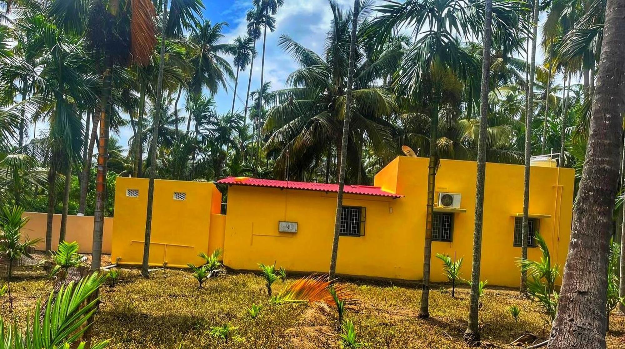 Shivalaya Farmstay Located Amdist Coconut Farm With River Access Near Isha,Adiyogi,Siruvani Alandurai Luaran gambar