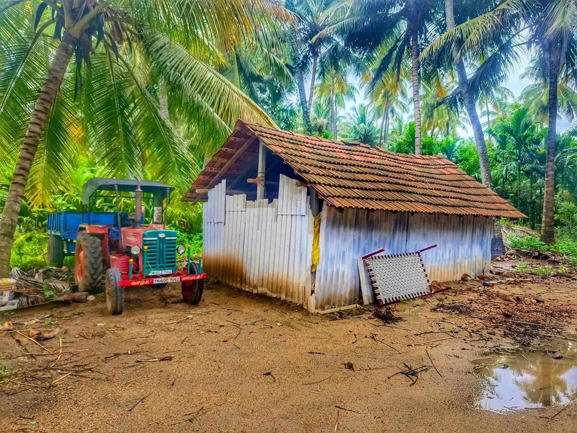 Shivalaya Farmstay Located Amdist Coconut Farm With River Access Near Isha,Adiyogi,Siruvani Alandurai Luaran gambar